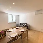 Apartamento Bluemare E Blueterra Tirabora Short Rent, Con Parcheggio Privato Trieste