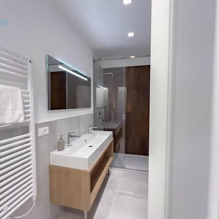 公寓 Bluemare E Blueterra Tirabora Short Rent, Con Parcheggio Privato