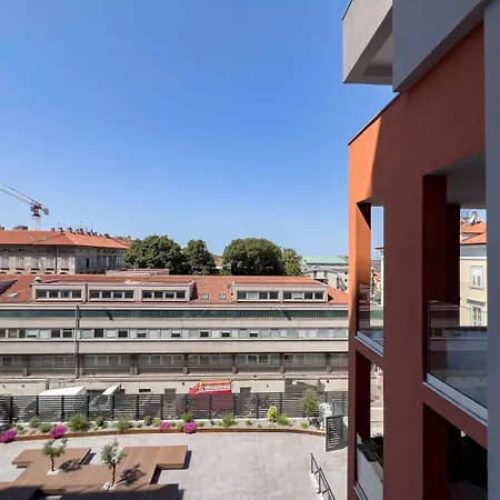 Blue Life Tirabora Short Rent