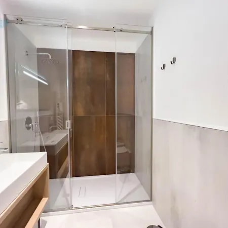 Blue Life Tirabora Short Rent * Trieste