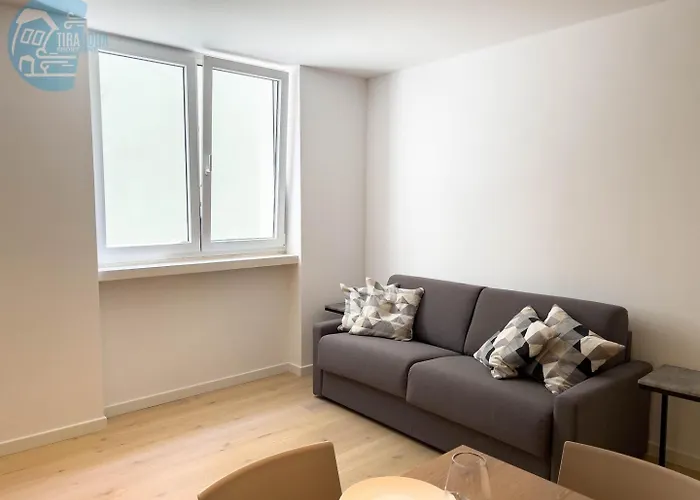 Blue Life Tirabora Short Rent