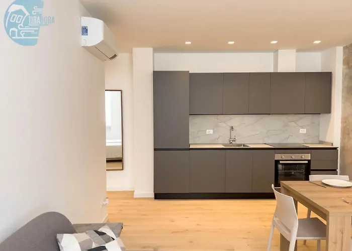 Blue Life Tirabora Short Rent Trieste