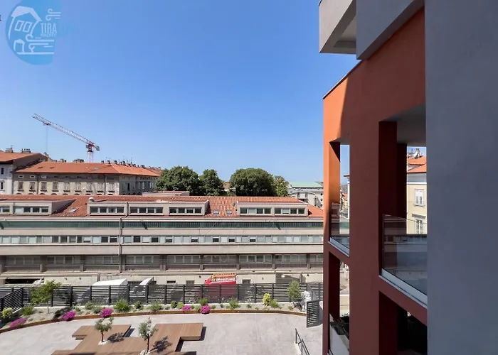 Blue Life Tirabora Short Rent