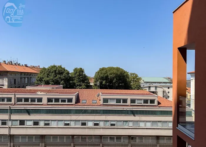 BlueMare e BlueTerra Tirabora Short Rent, con parcheggio privato