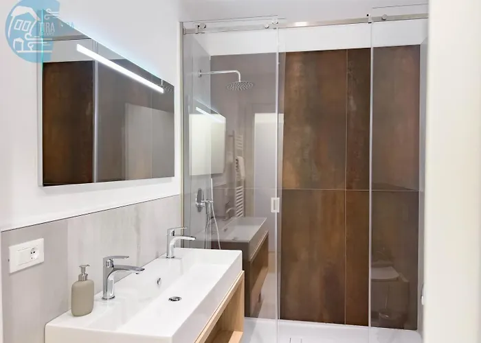 Blue Life Tirabora Short Rent Trieste